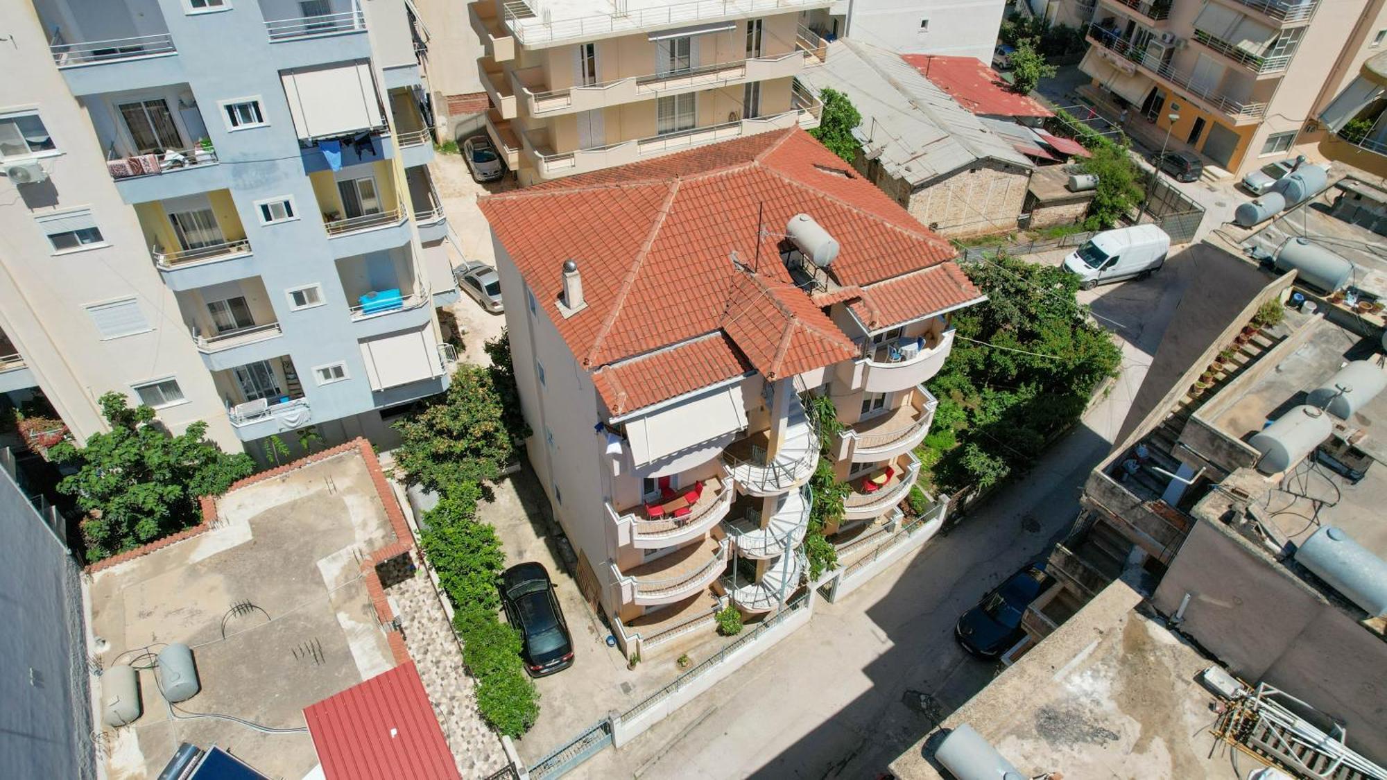 Dana Hotel Apartments Sarandë Esterno foto